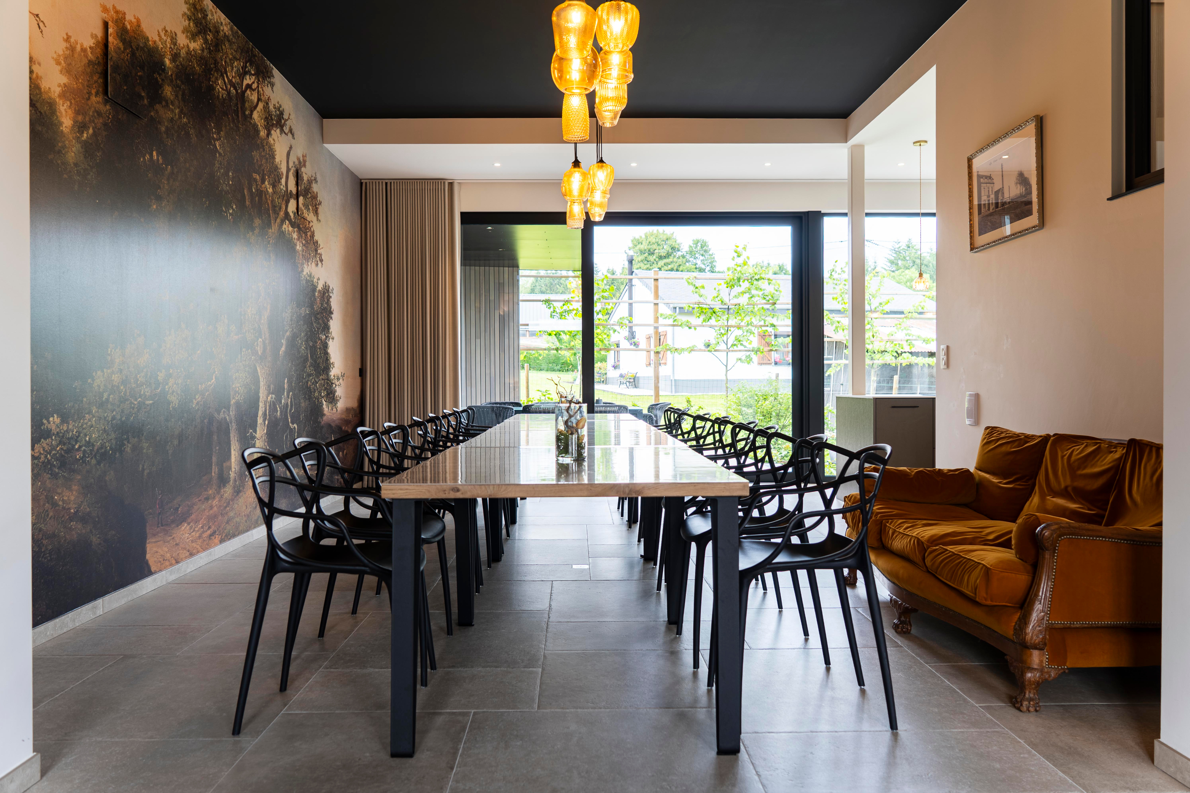 A image that shows a mountain range